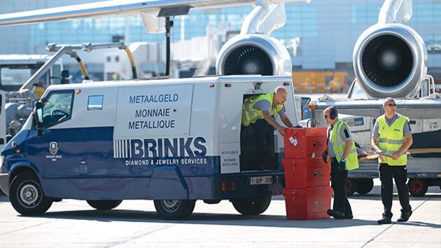 Muchas de esas transportadoras llevan valores a todo el mundo.