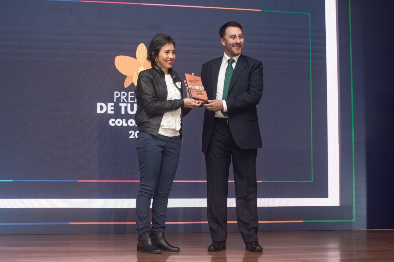 Para esta premiación se recibieron 140 postulaciones provenientes de 22 departamentos del país, para las nueve categorías.