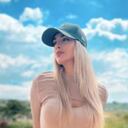 La presentadora desempolvó recuerdos de su infancia donde mostró cómo lucía en aquel entonces.