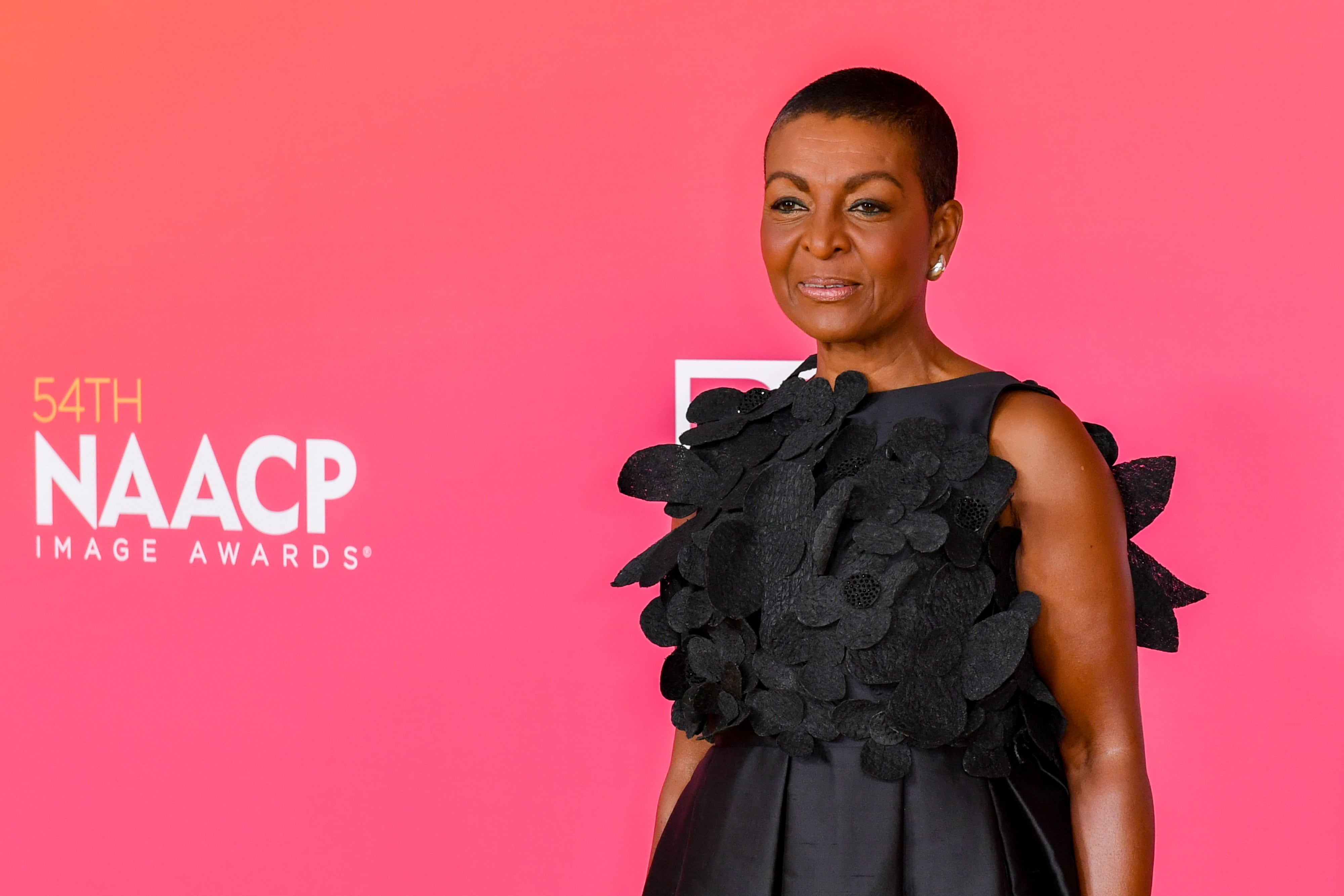 Adjoa Andoh, actrriz de Bridgerton.