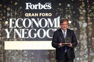 Recibe el premio a la Excelencia Empresarial 2023 que otorga la revista Forbes