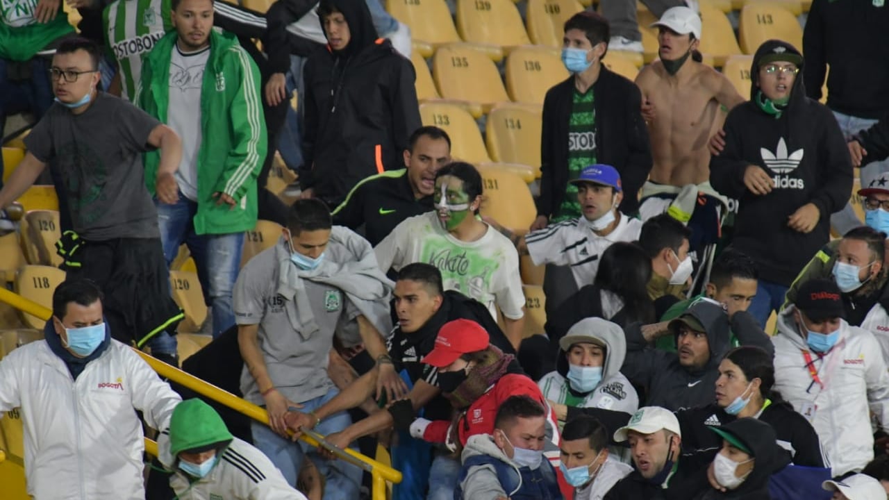 Regreso al futbol con publico en el Estadio El Campín. Santa Fe vs Nacional. Bogota 3 de agosto del 2021. Foto: Semana.