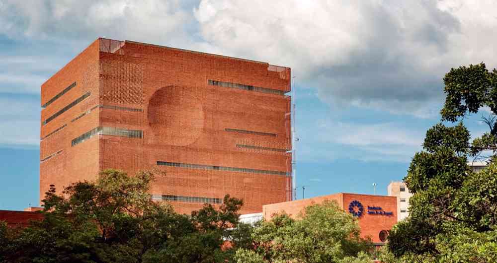 El Hospital Universitario de la Fundación Santa Fe de Bogotá opera desde hace más de 40 años.
