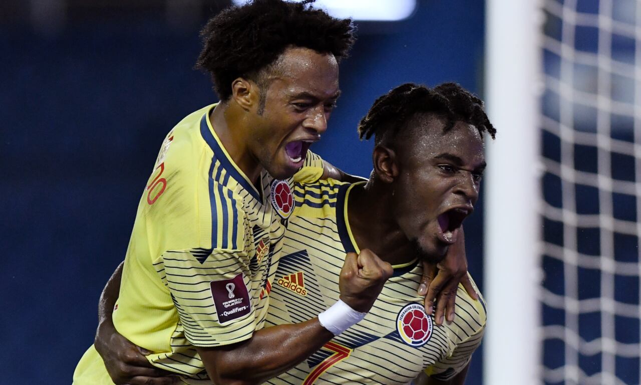 Selección Colombia - Juan Guillermo Cuadrado y Duván Zapata. Foto: Gabriel Aponte/Getty Images