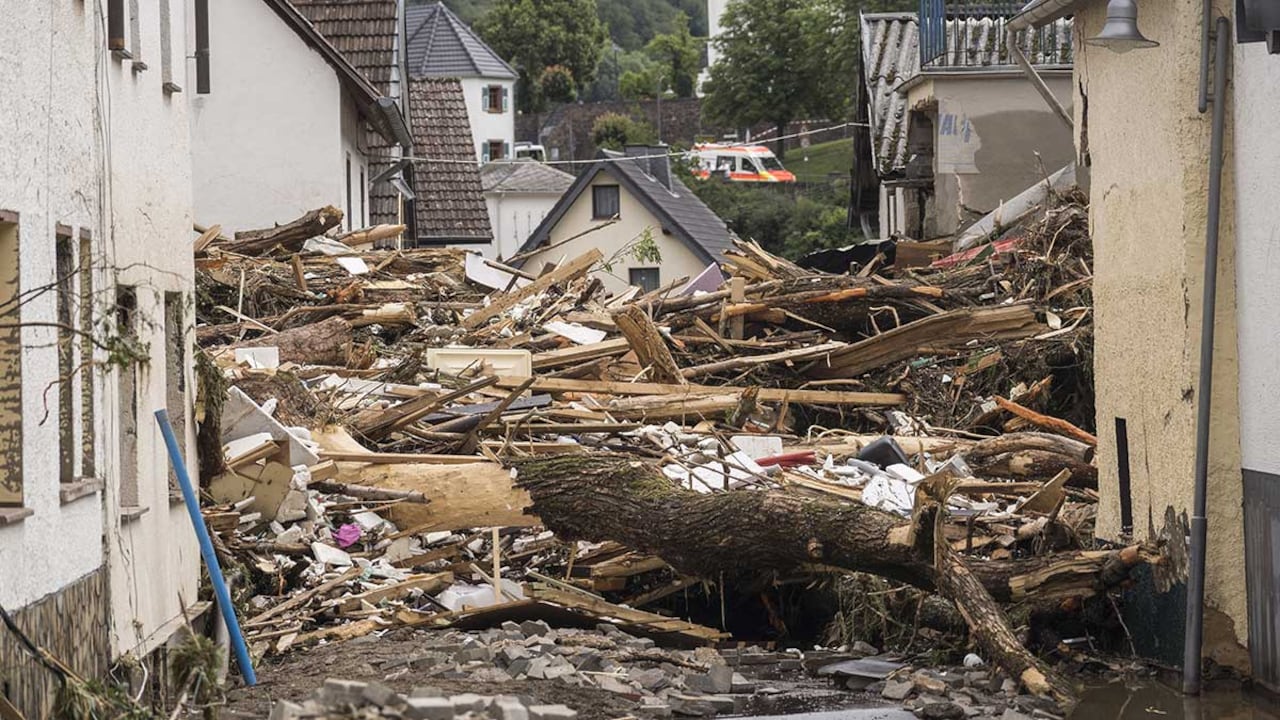 Las inundaciones en el oeste de Alemania han dejado más de 100 muertos y aún varios desaparecidos por ubicar. Foto: AFP