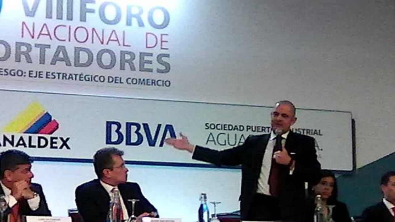 Germán Vargas Lleras, Foro Nacional de Importadores.