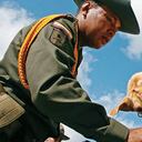 Ágata, la perra con escoltas