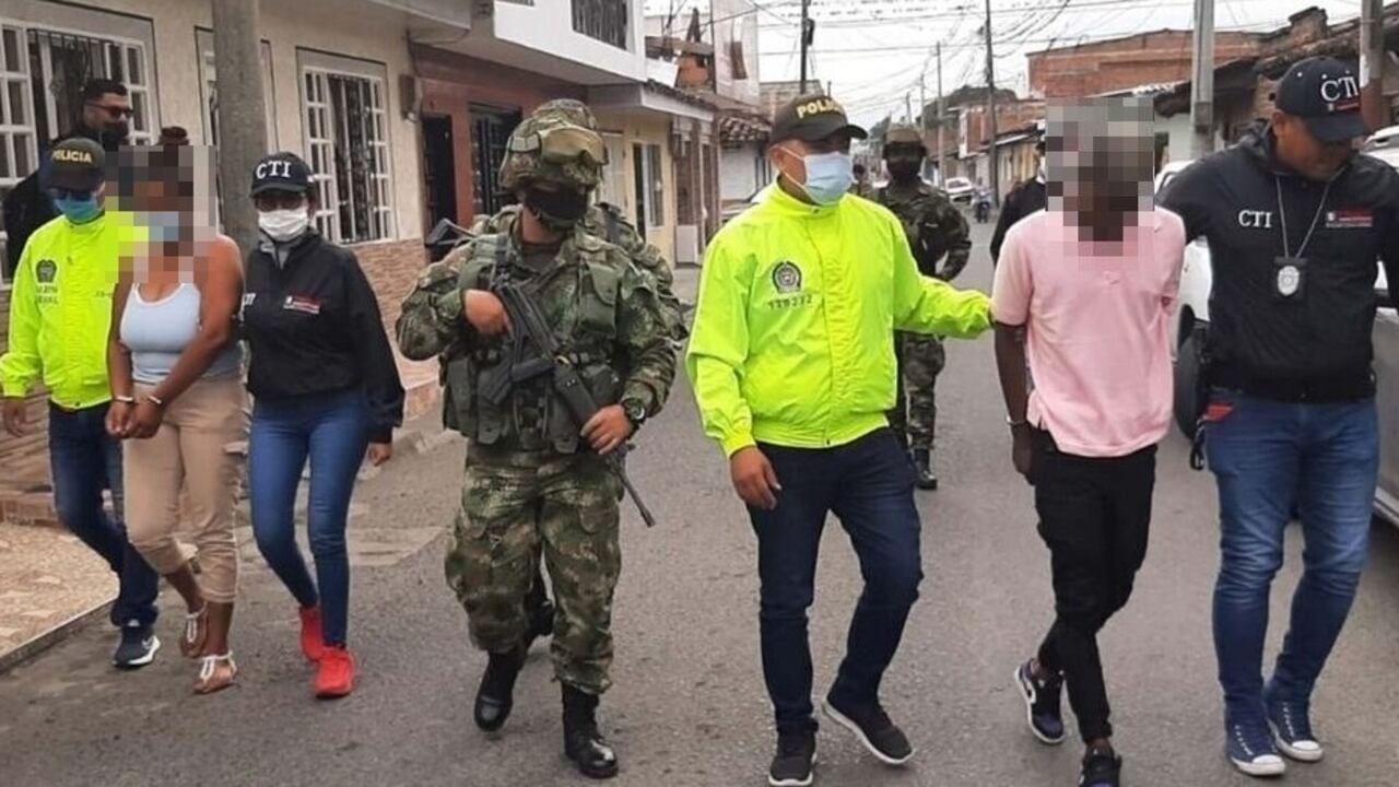 Alias Morocha y alias Huevo fueron capturados en un centro comercial de Cali.