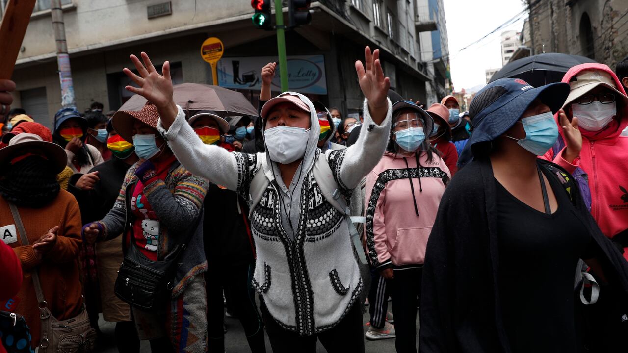 Desde las elecciones en octubre de 2019, Bolivia ha vivido protesta tras protesta entre simpatizantes y opositores del expresidente Evo Morales. Foto: AP