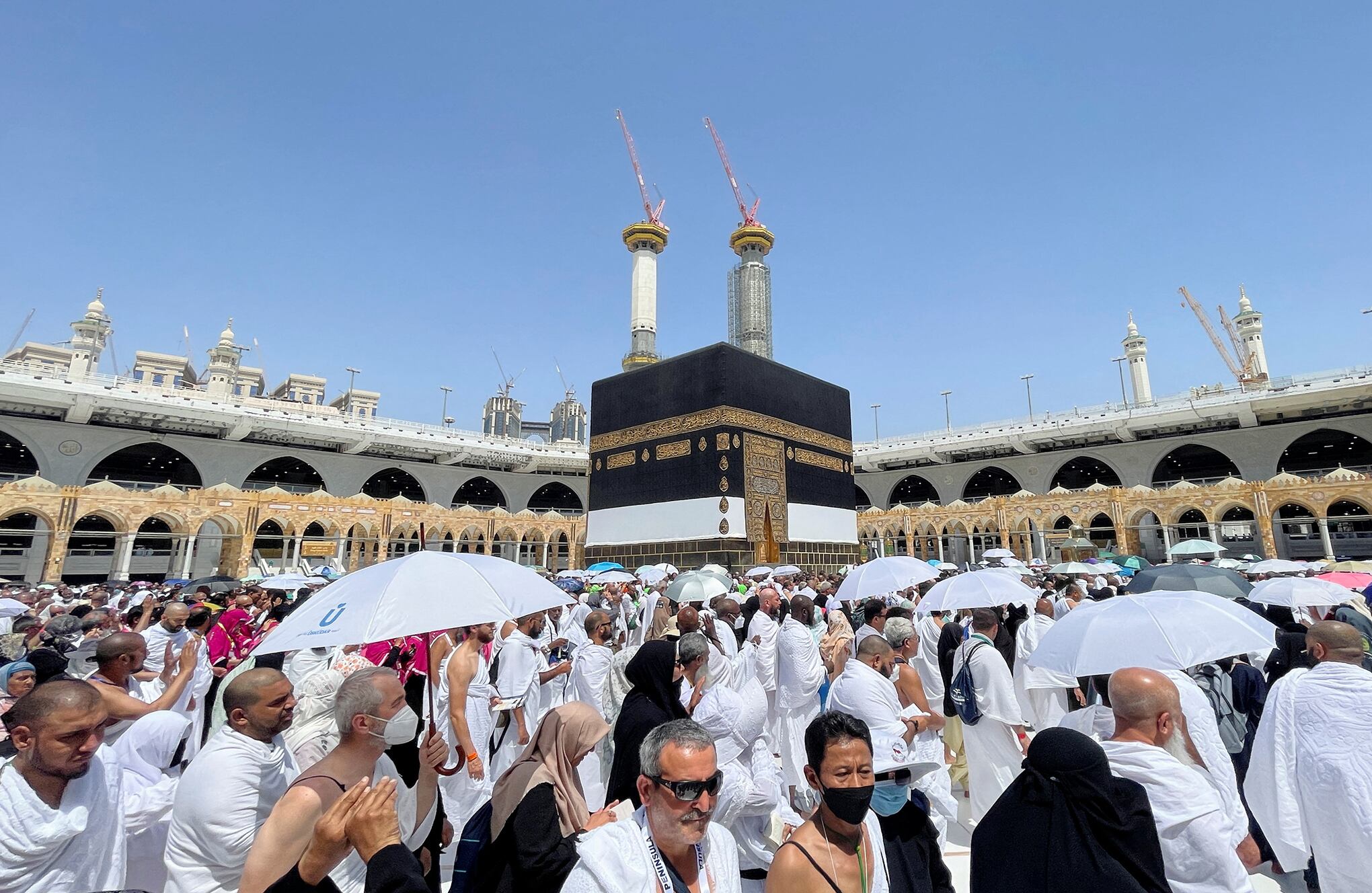 En imágenes : Peregrinas musulmanas regresan a la mezquita
