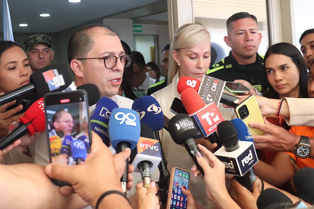 Reunión entre el fiscal Francisco Barbosa y la gobernadora del Valle Dilian Francisca Toro