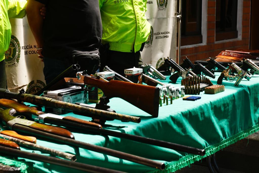 Arsenal incautado en El Poblado de Medellín