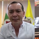 De izquierda a derecha: El alcalde Juan Alfredo Qüenza y el gobernador Renson Martínez.