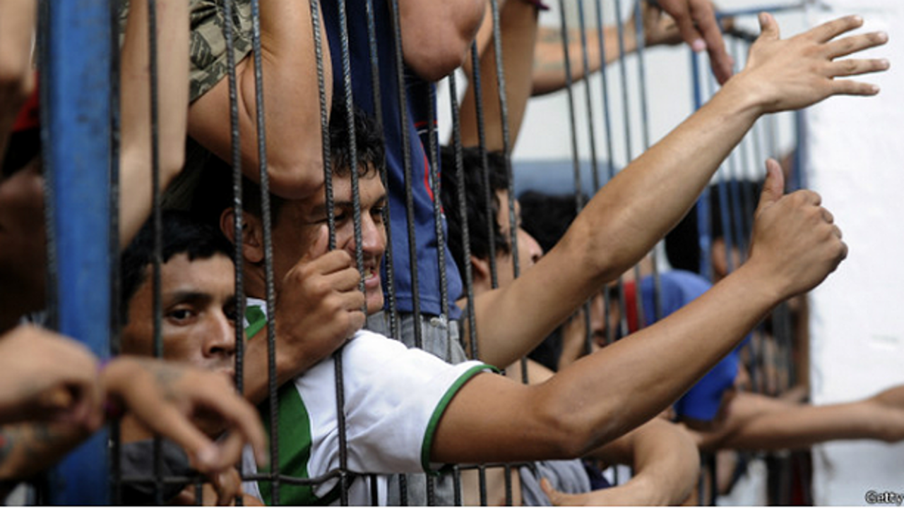 Según la FIO, la superpoblación de las cárceles de la región es de entre el 39% y el 300%.