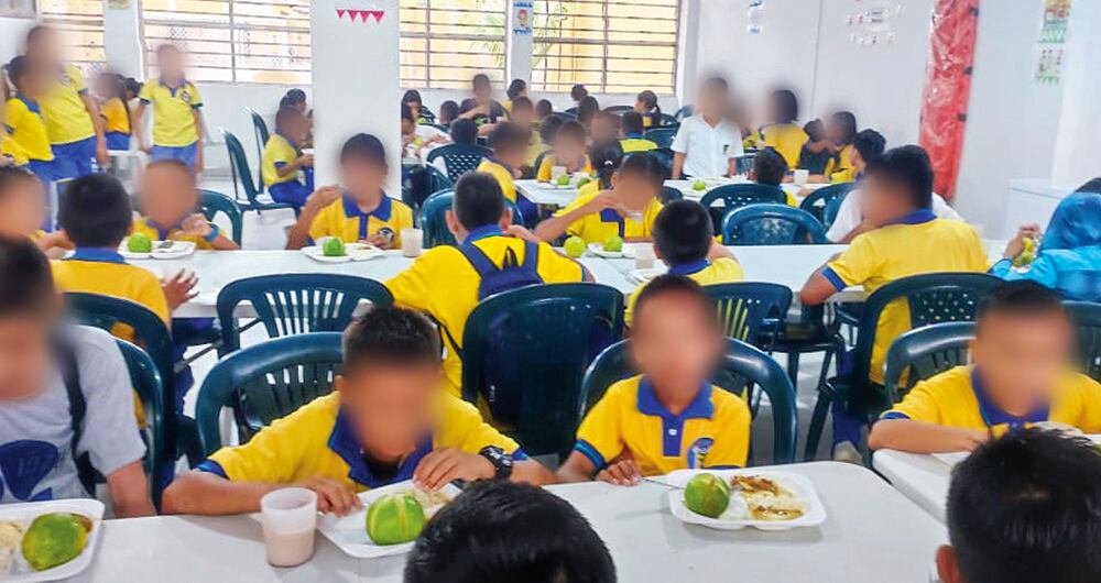   Las quejas de los menores de edad y los padres de familia por las raciones y su calidad son cada vez más frecuentes.