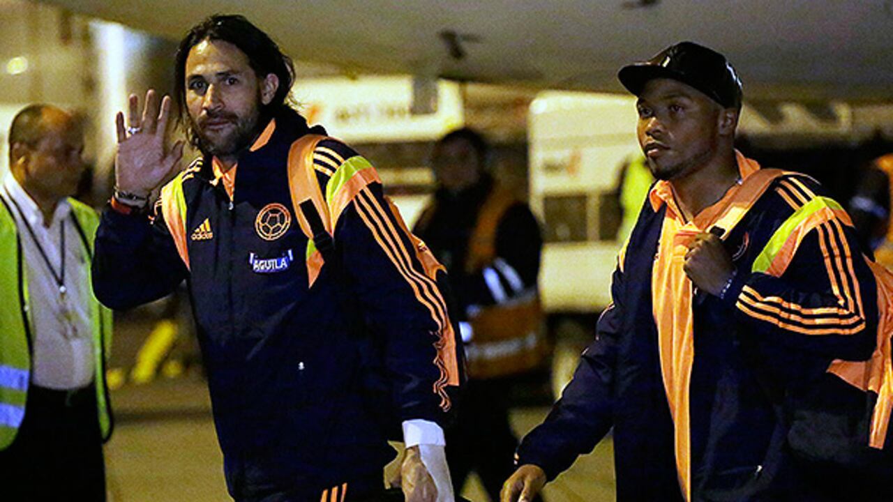 Mario Yepes y Camilo Zúñiga a su llegada a Sao Paulo.