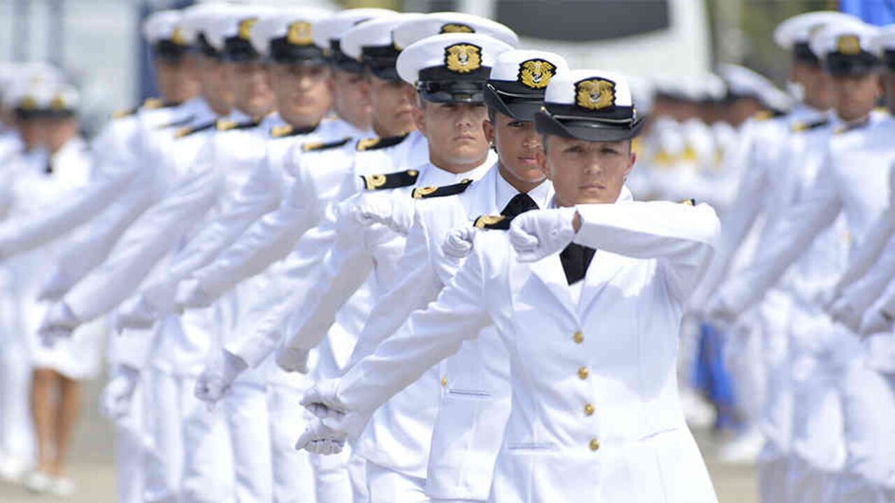 2.110 mujeres hacen parte de la Armada Nacional hoy en di´a.