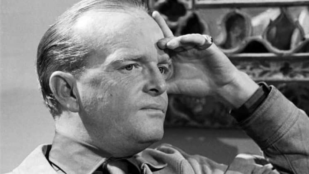 La obra cumbre de Truman Capote es 'A sangre fría' (1965), en la que relata con maestría un sanguinario homicidio cometido en 1959, en Holcom, Kansas.