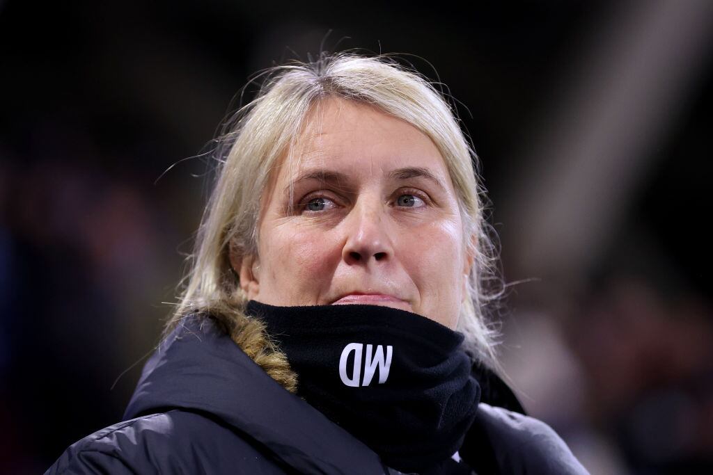 Entrenadora de Mayra Ramírez.