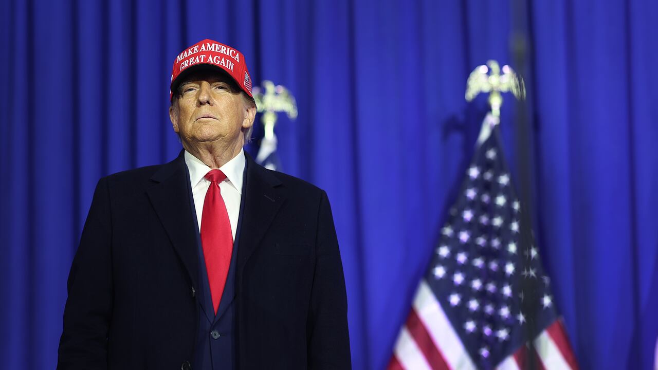 Su triunfo en Michigan sobre su última rival restante, la exembajadora ante Naciones Unidas Nikki Haley, se produjo después de que el expresidente la superó por 20 puntos porcentuales el sábado en Carolina del Sur, donde Haley fue gobernadora. (Foto de Scott Olson/Getty Images)