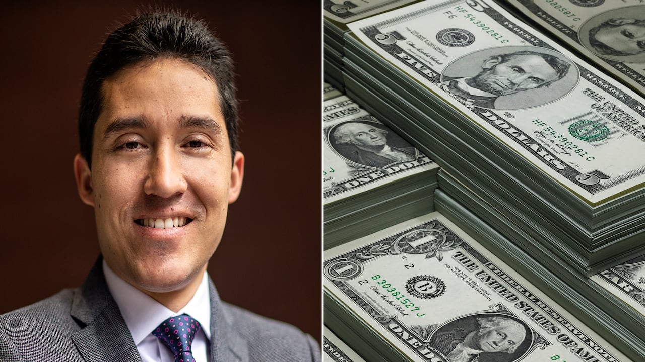 Para Luis Fernando Mejía, director de Fedesarrollo, varios factores impactan el precio del dólar en el país, como el petróleo, las decisiones de la Reserva Federal, en el campo internacional, y las discusiones internas en Colombia, en lo local.