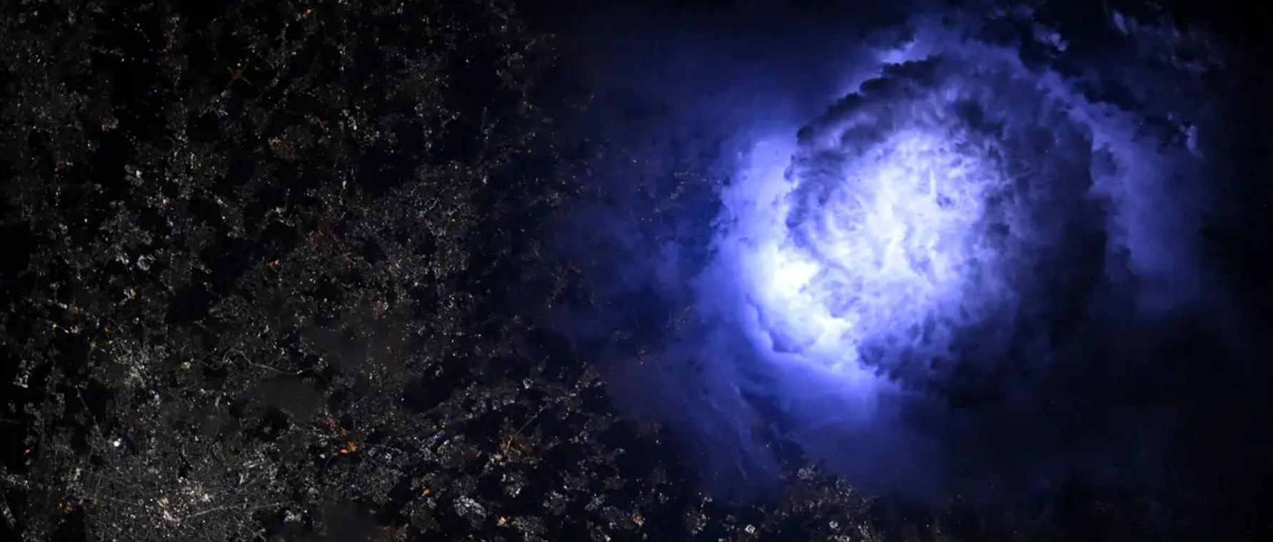 La posición privilegiada de la estación facilita el registro de fenómenos que no pueden apreciarse en su totalidad desde la superficie.