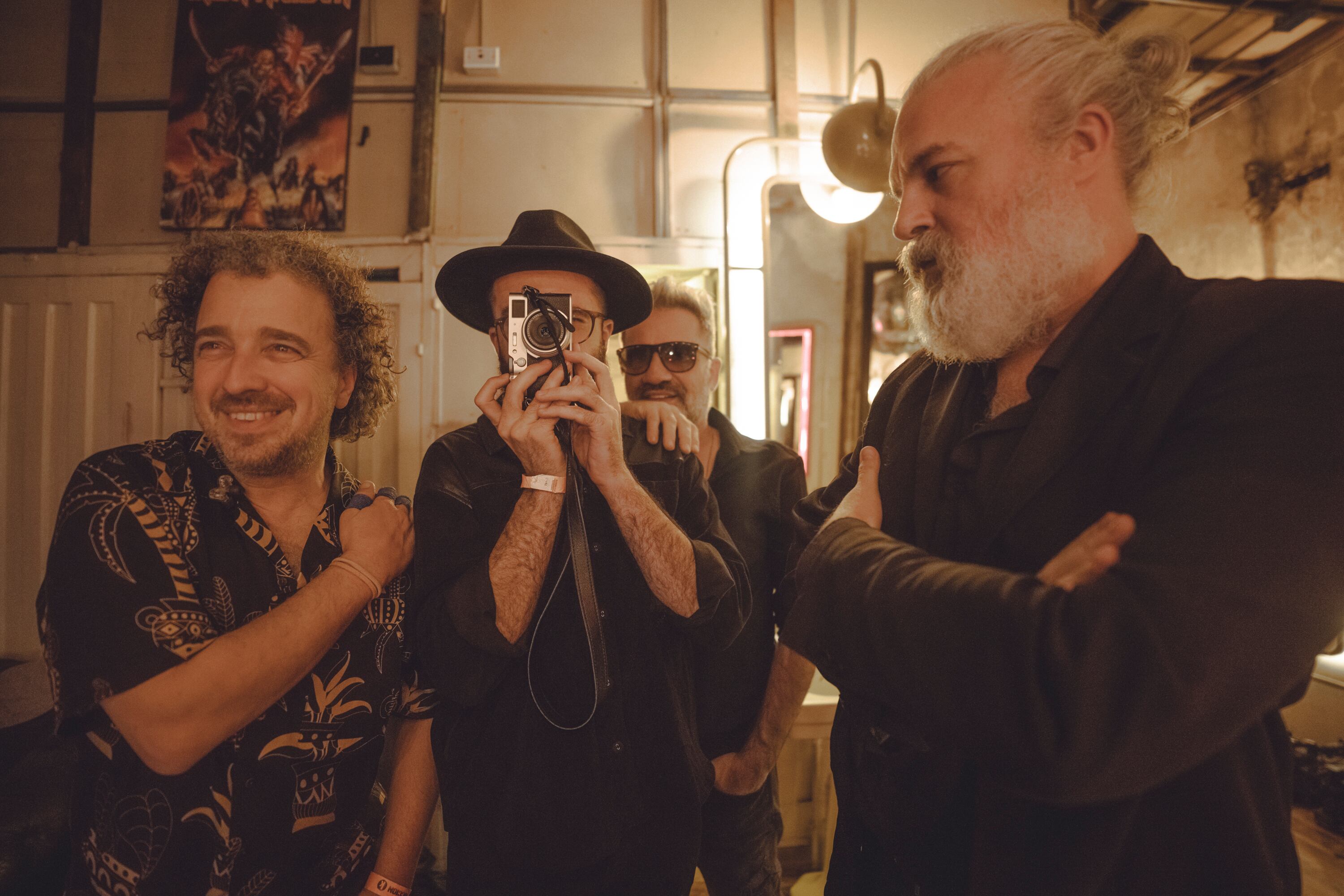 Love of Lesbian regresó por cuarta vez a Bogotá. Lo hizo en su 'La hermandad tour', en el que presenta su nuevo trabajo ‘Ejército de salvación’. El concierto tuvo lugar en The Bonfire, en Bogotá. Foto: Lina Botero - Love of Lesbian