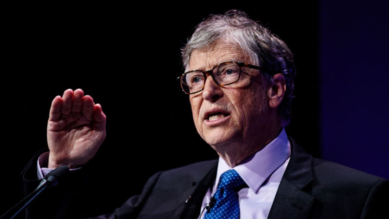 Bill Gates pone límites a la controvertida idea de reducir la luz solar para combatir el calentamiento global
