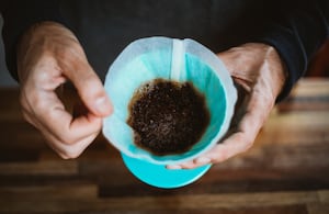 Una investigación colombiana abre la puerta a un nuevo uso sostenible de la borra de café.