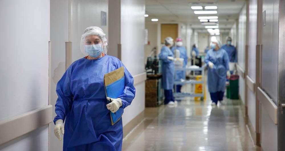 El Gobierno nacional buscará mejorar las condiciones laborales de los profesionales de la salud.