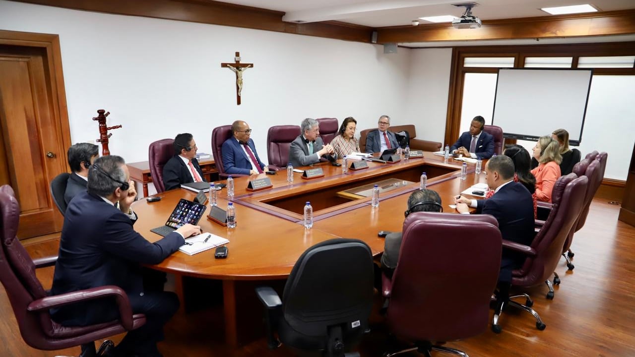 Info: reunión Corte Suprema de Justicia con el fiscal adjunto de Estados Unidos Fiscal Kenneth A. Polite