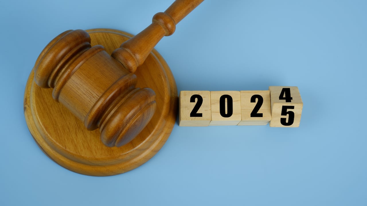 La nueva ley se enmarca en una serie de políticas migratorias estatales impulsadas por la administración DeSantis