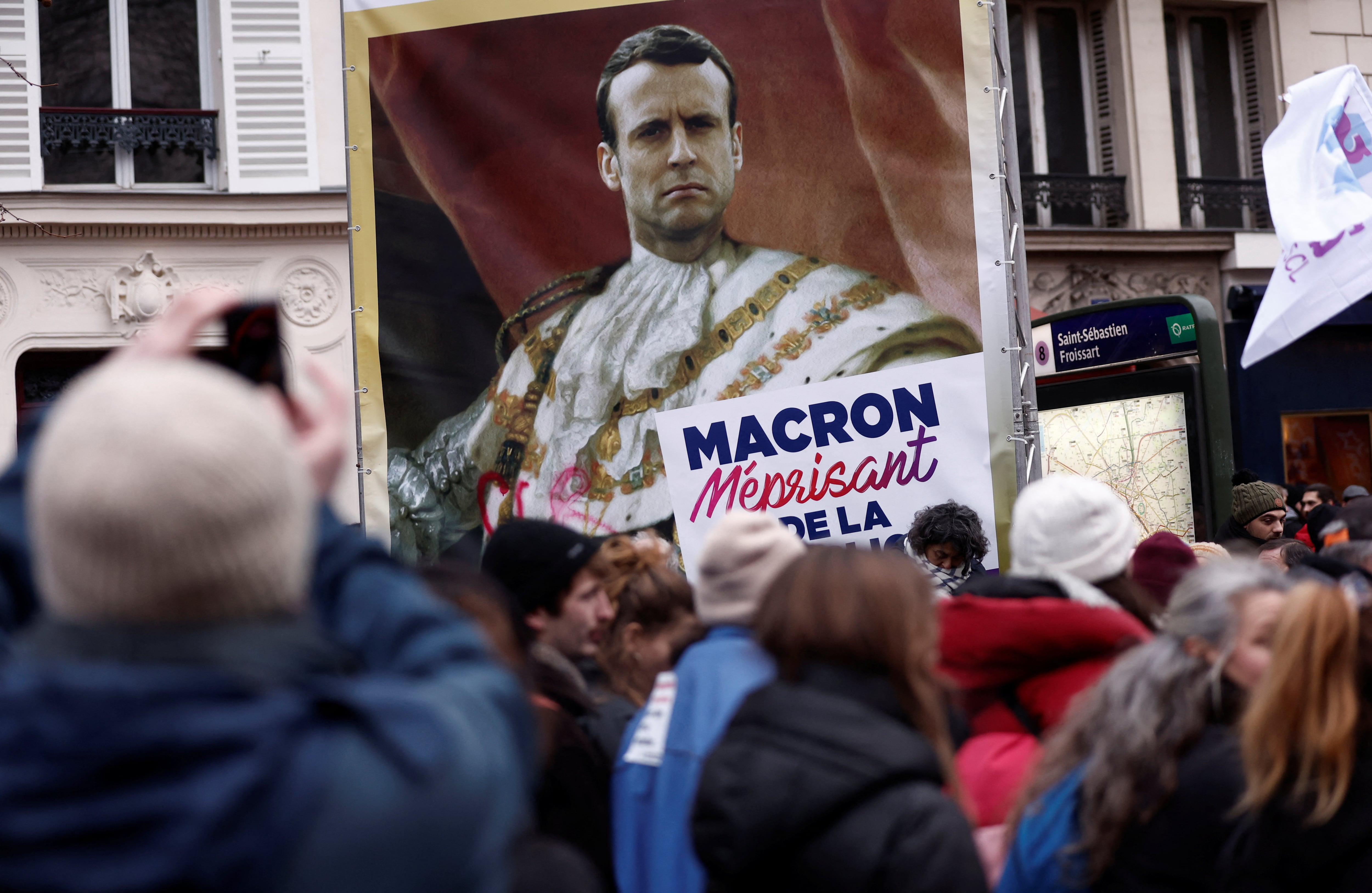 Más de un millón se manifiestan contra la reforma de las pensiones en Francia