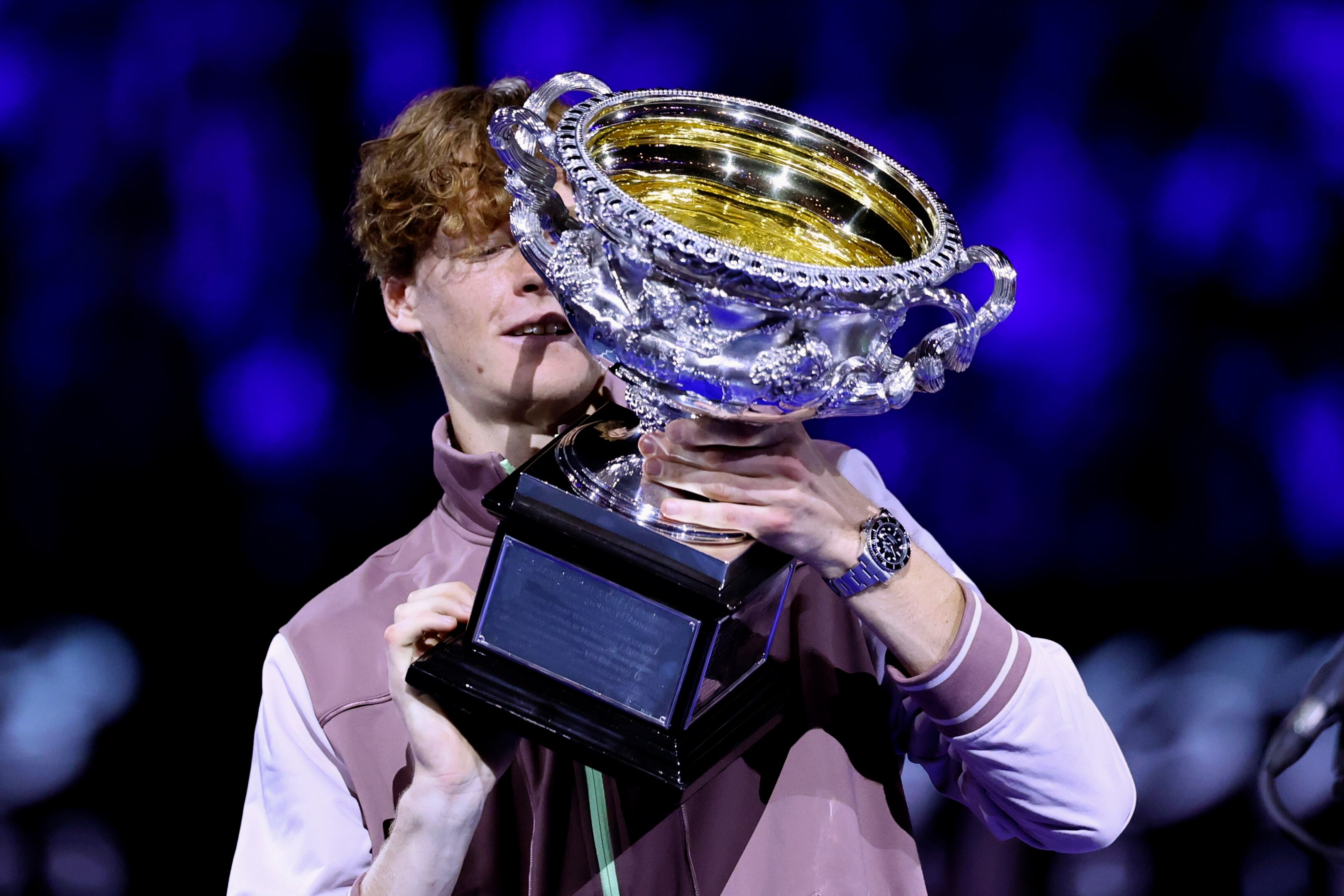 El número cuatro del mundo consiguió revertir su estado crítico para derrotar a Medvedev tras tres horas y 40 minutos de juego.