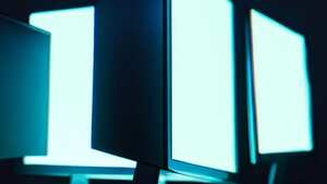 Cómo ver tres pantallas simultáneamente en Windows 10