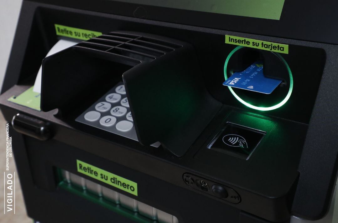 Retiro en un cajero de Servibanca