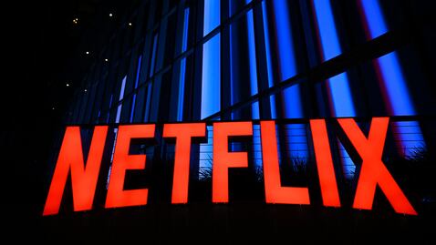 Netflix compró a Warner, creando una de las empresas más grandes del entretenimiento.