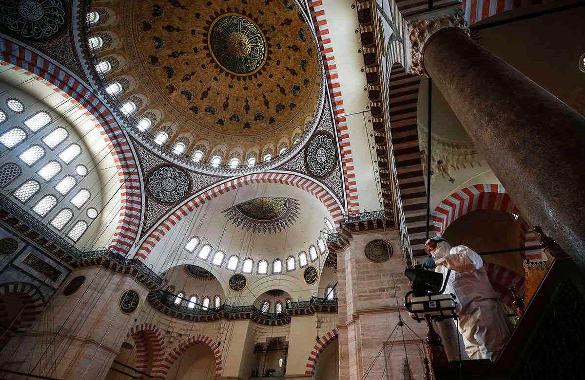 La fiesta musulmana marca el final del mes de ayuno del Ramadán/Foto: AP - Emrah Gurel