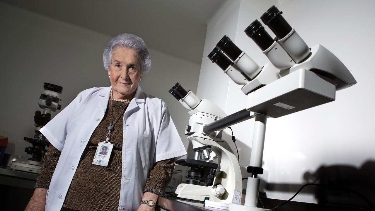 ANGELA RESTREPO. ESPECIAL COLCIENCIAS.
MEDELLIN JUNIO 18 DE 2014.
FOTO: JUAN CARLOS SIERRA-REVISTA SEMANA.