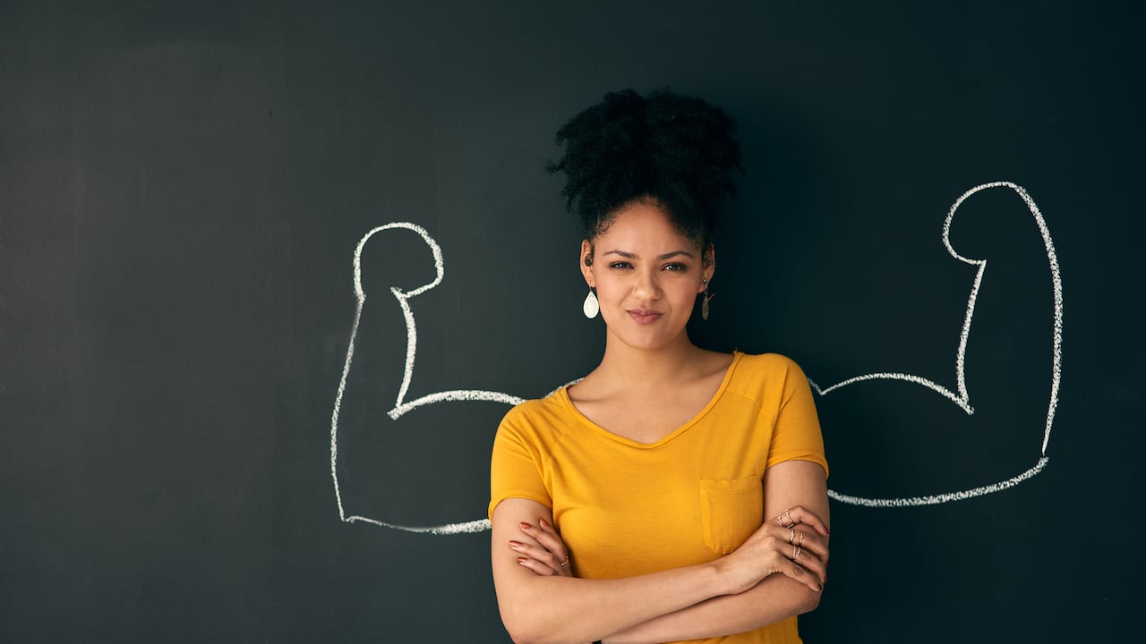 En el universo de la motivación femenina, estas 10 frases excepcionales se destacan como herramientas poderosas para que las mujeres conecten con su guerrera interior, impulsándolas a superar desafíos con valentía.