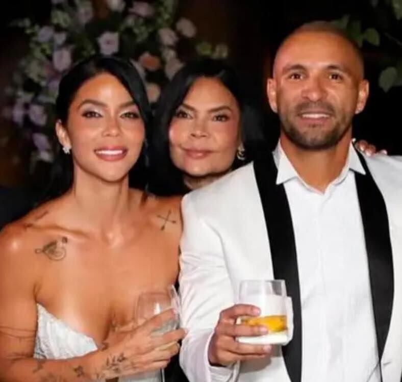 La hija de la víctima, María Paula Trujillo Zea, se casó con el artista Pipe Calderón el pasado 10 de marzo en la iglesia La Merced, de Cali, Valle del Cauca, en un acto donde estuvo la hoy fallecida, quien llevó a la novia al altar.