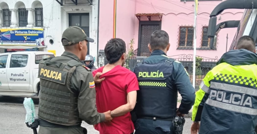 Hombre es capturado con más de 200 dosis de estupefacientes en la localidad de Los Mártires.