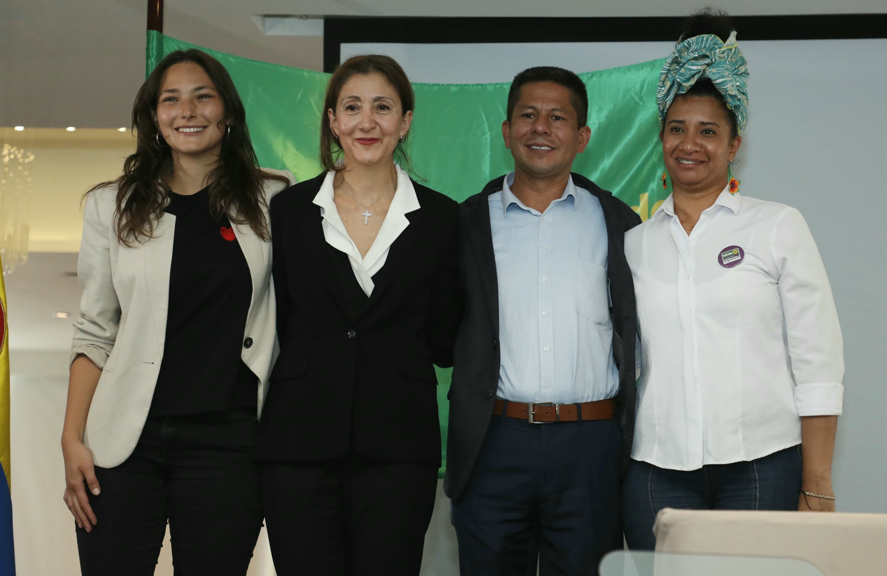 Ingrid Betancourt candidata a la presidencia Partido Verde Oxigeno 
Jhon Frank Pinchao