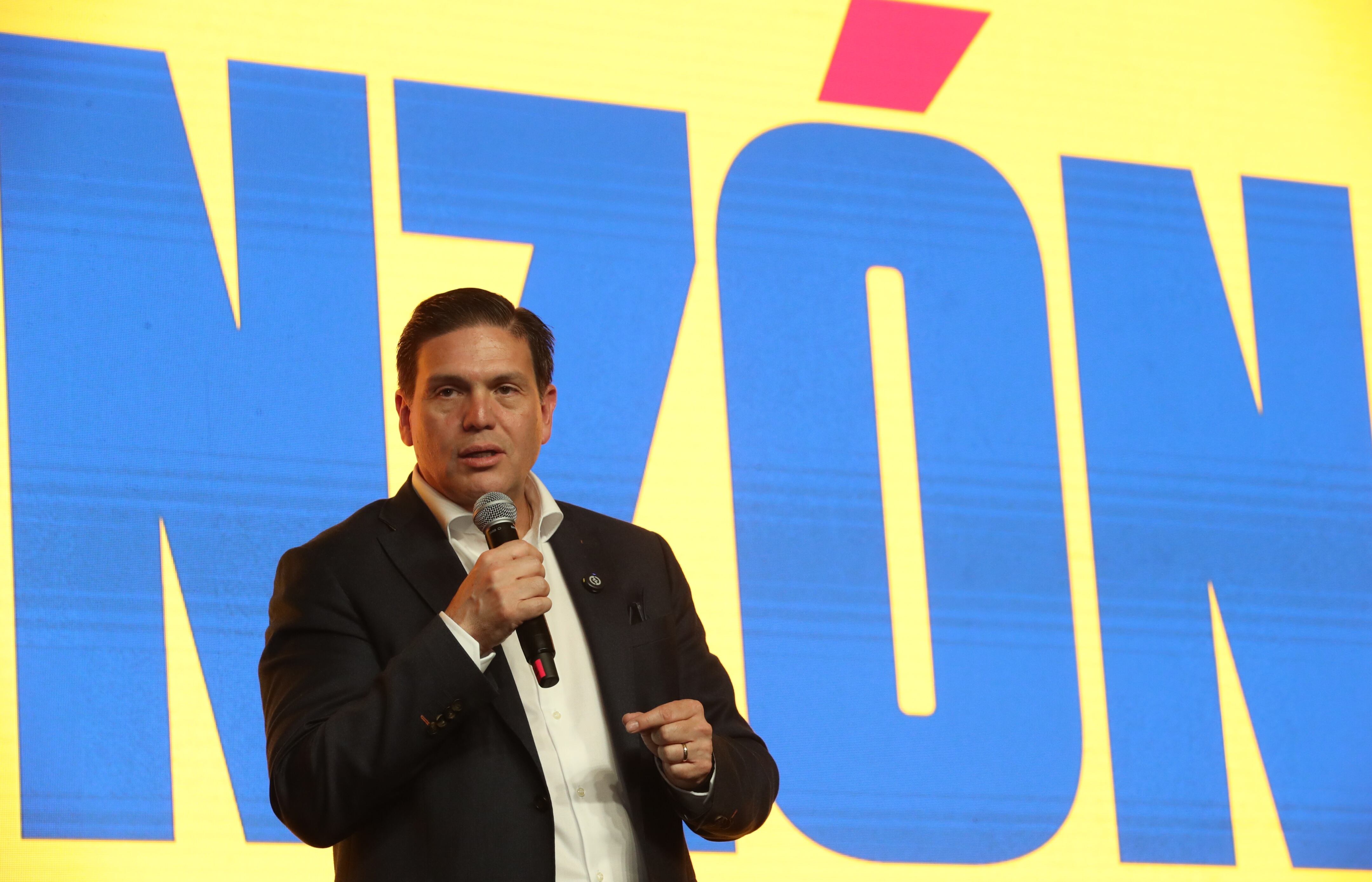 Juan Carlos Pinzón Bueno recibe el aval del Partido Oxígeno para su candidatura a la Presidencia de cara a las elecciones de 2026.