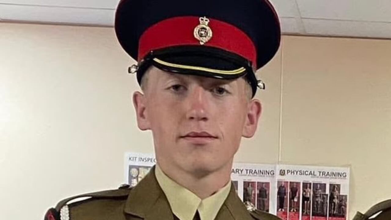 Jack Burnell-Williams soldado que custodió ataúd de la reina isabel II