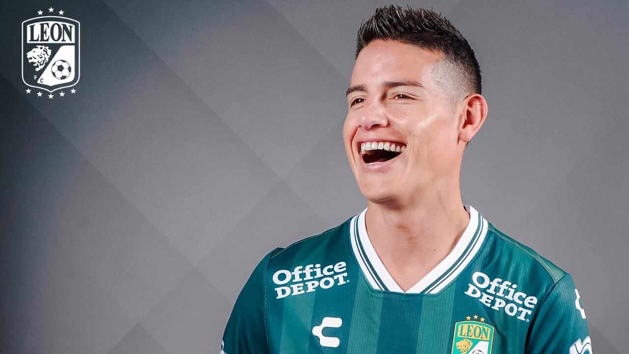 James Rodríguez con la nueva camiseta de Club León.