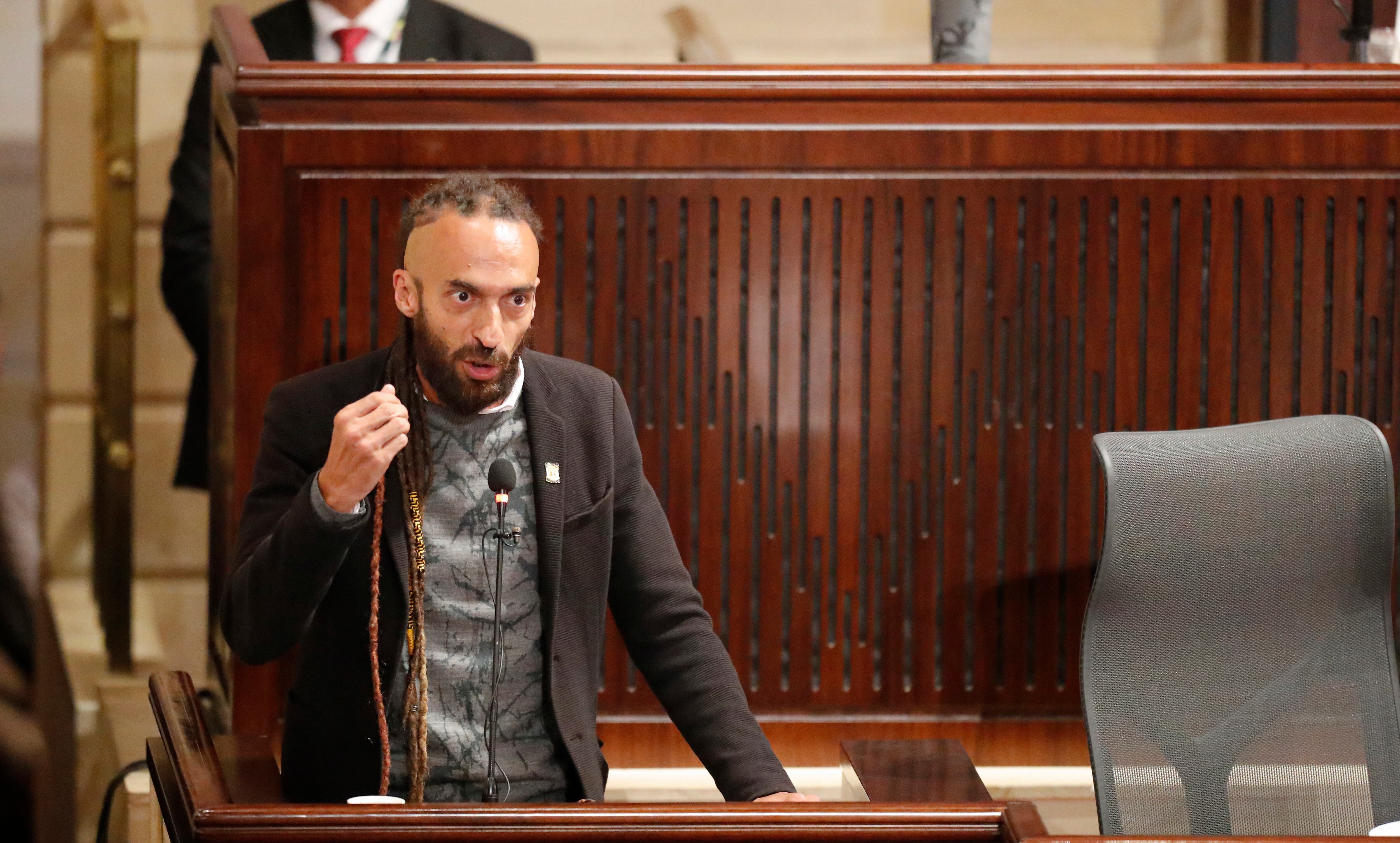 réplica de la oposición