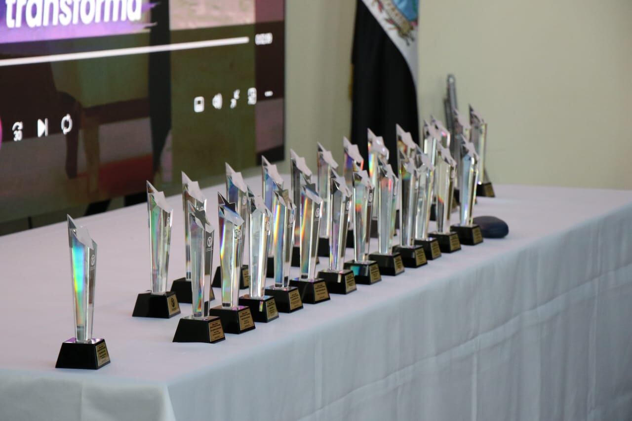 Exaltaciones a mujeres elegidas por votación interna de las presidentas que integran la red.