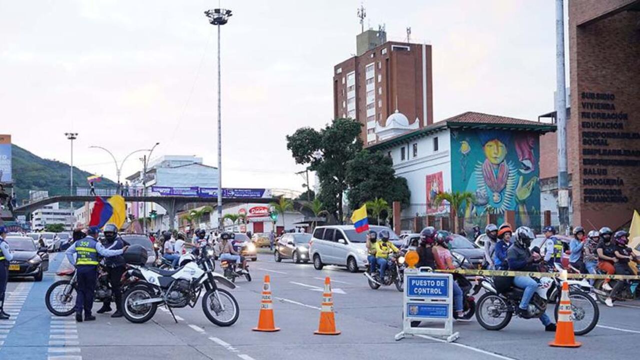 De acuerdo con el coordinador de ‘Cali Cómo Vamos’, Marvin Mendoza, en promedio se reportaron 33 accidentes de tránsito diarios en Cali los primeros cuatro meses de 2022.