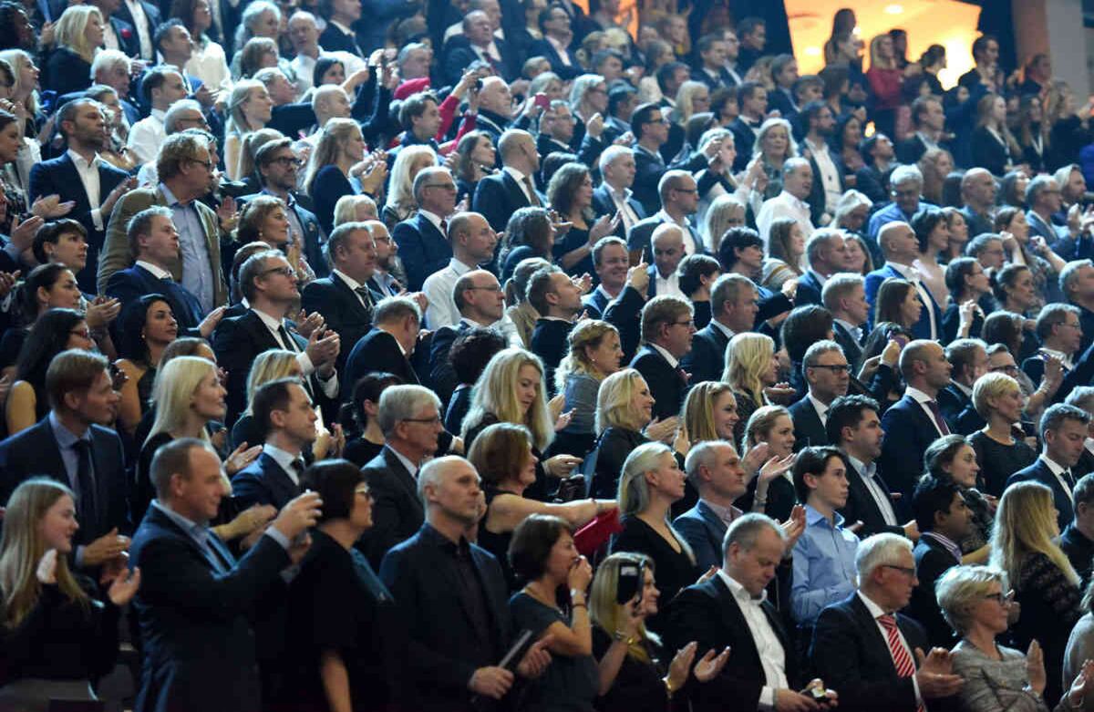  Nueve mil personas llenaron el Teelenor Arena de Oslo. Fotos: Rodrigo Urrego / SEMANA